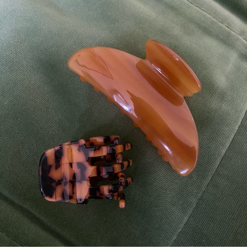 machete hair claw clips